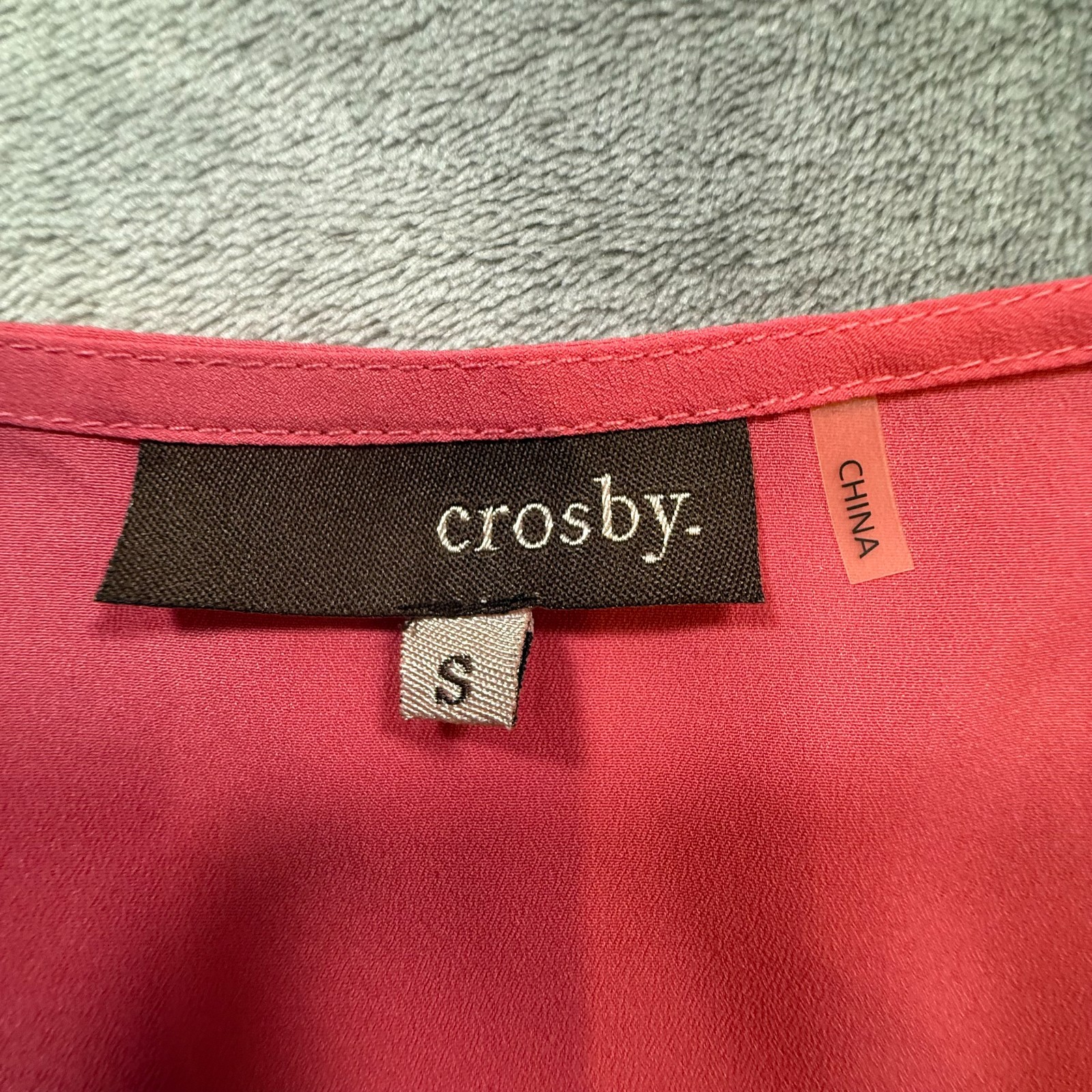 Crosby Women’s Small Coral Pink V-Neck Split Sleeve Blouse 3/4 Sleeve