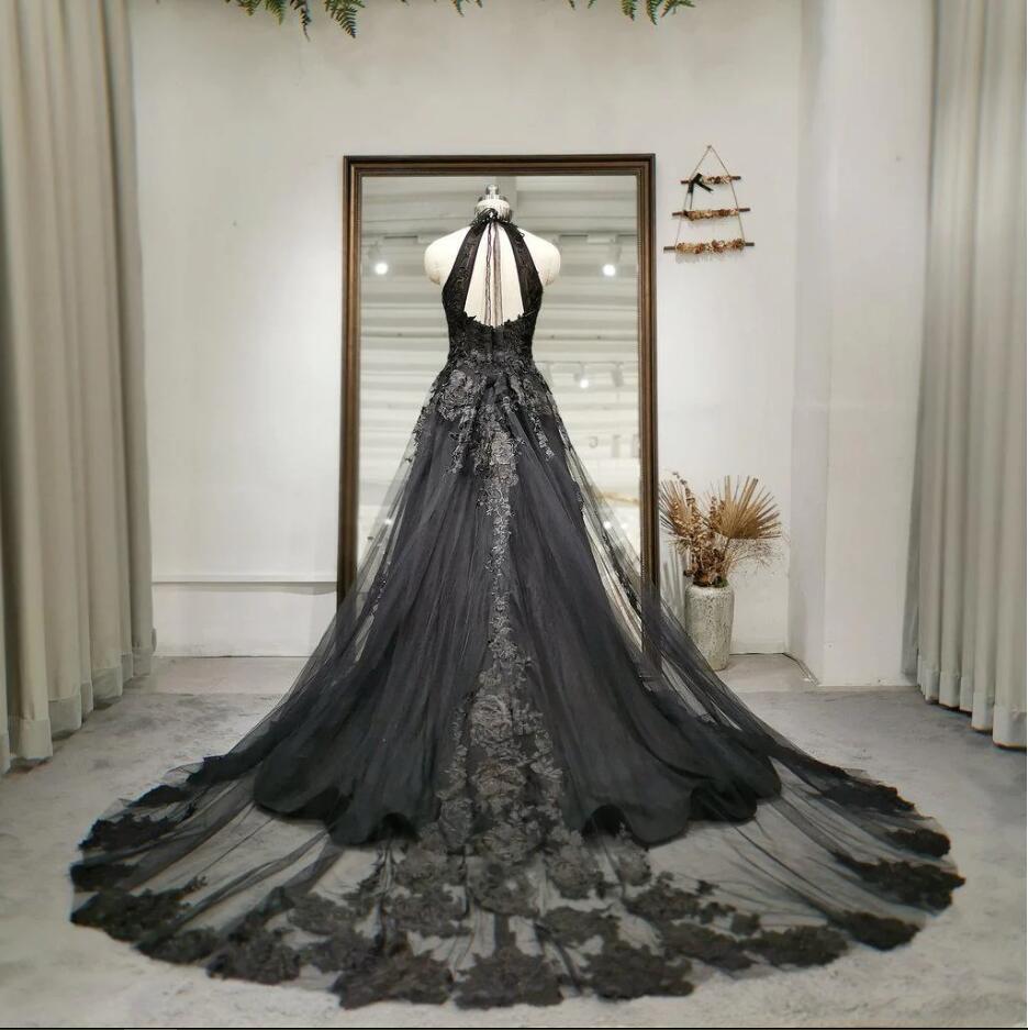 Retro Gothic Wedding Dress Strap Collar Black Lace Sweeping Train Bridal Gown