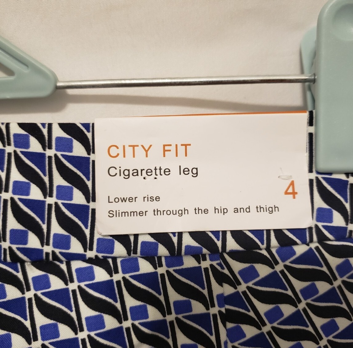 Dalia Pants Women Sz 4 Blue Black CITY FIT Cigarette Leg Lower Rise Capri
