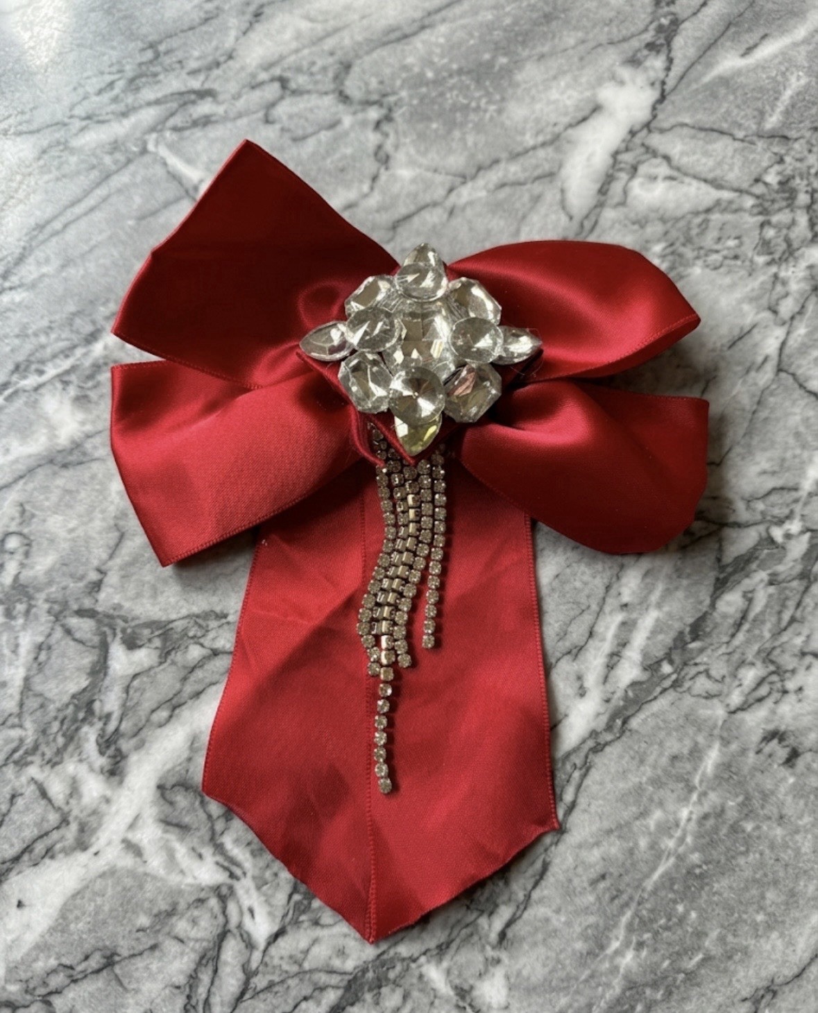 Red Satin Men’s Bow Tie Brooch Pin Rhinestone Crystal Tassel Wedding Groom