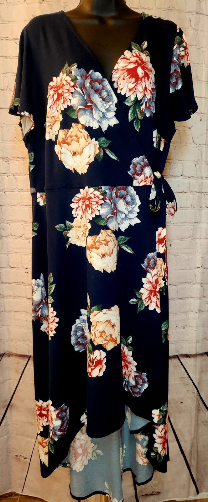 Fortune & Ivy Irene Floral Maxi Dress (Size 2XL)
