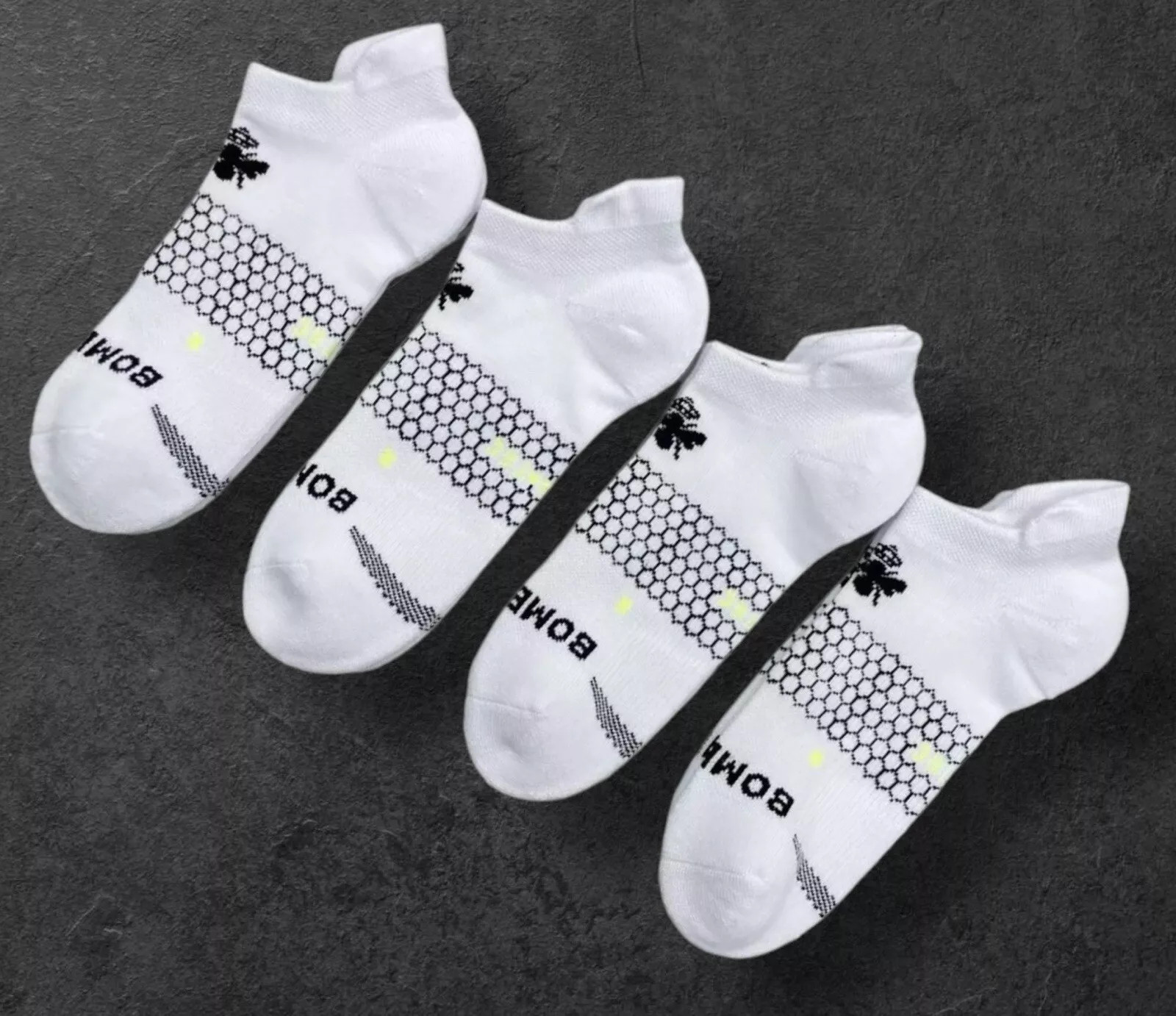 4 Pairs Men’s Bombas Running Ankle honeycomb Socks Size Medium 8-10.5 White