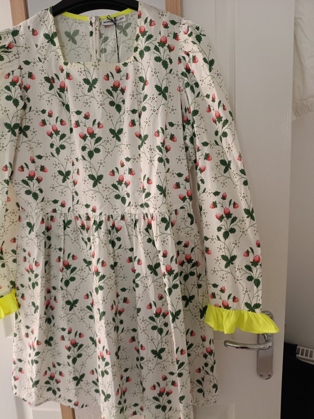 Batsheva X Laura Ashley Strawberry Print Dress Size 16 Fits 14 Bnwt