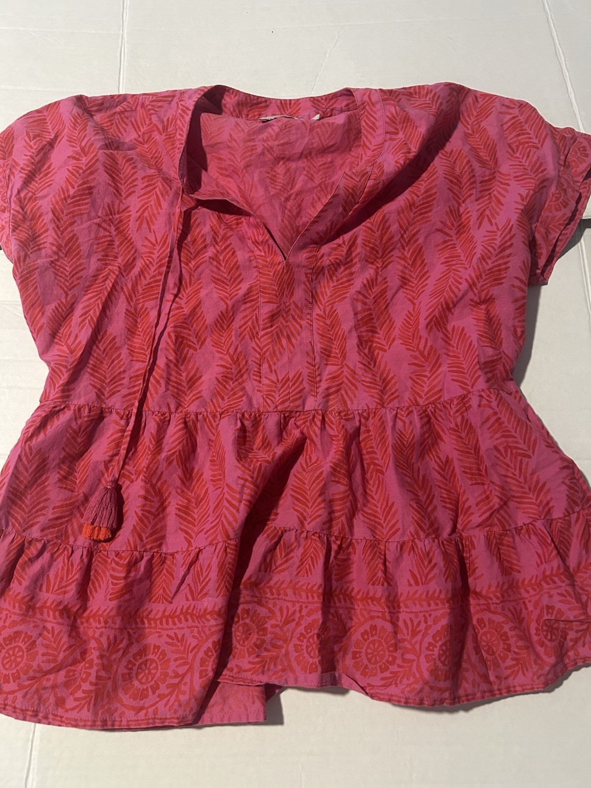 Vineyard Vines Raspberry Pink Rose Tiered Tassel Top Palm Leaf Print S Peplum