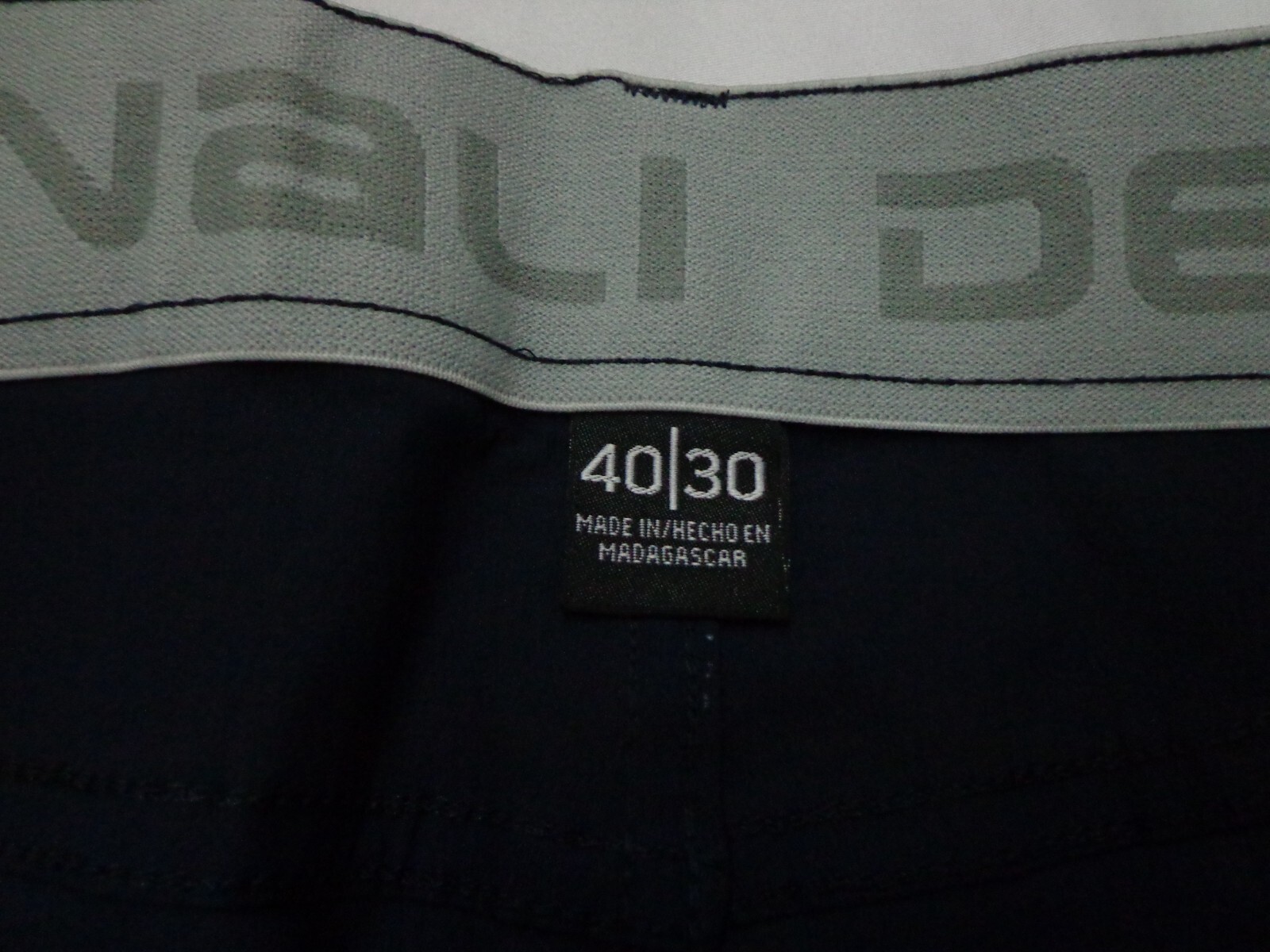 DENALI Dark Navy Blue Tech Fabric Stretch Pants NWT 40/30 MSRP $54