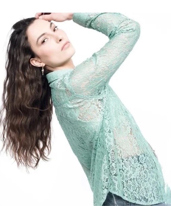 Wildfang Empower Lace Button Up Long Sleeve Shirt In Mint X-Large