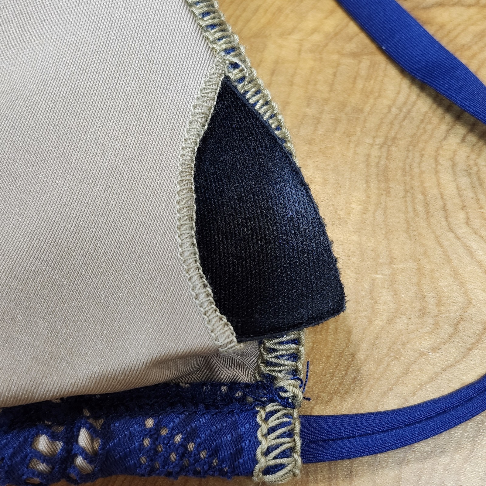 Becca Rebecca Virtue Crochet Triangle Tassels Bikini Top Navy Tan Size S/M EUC