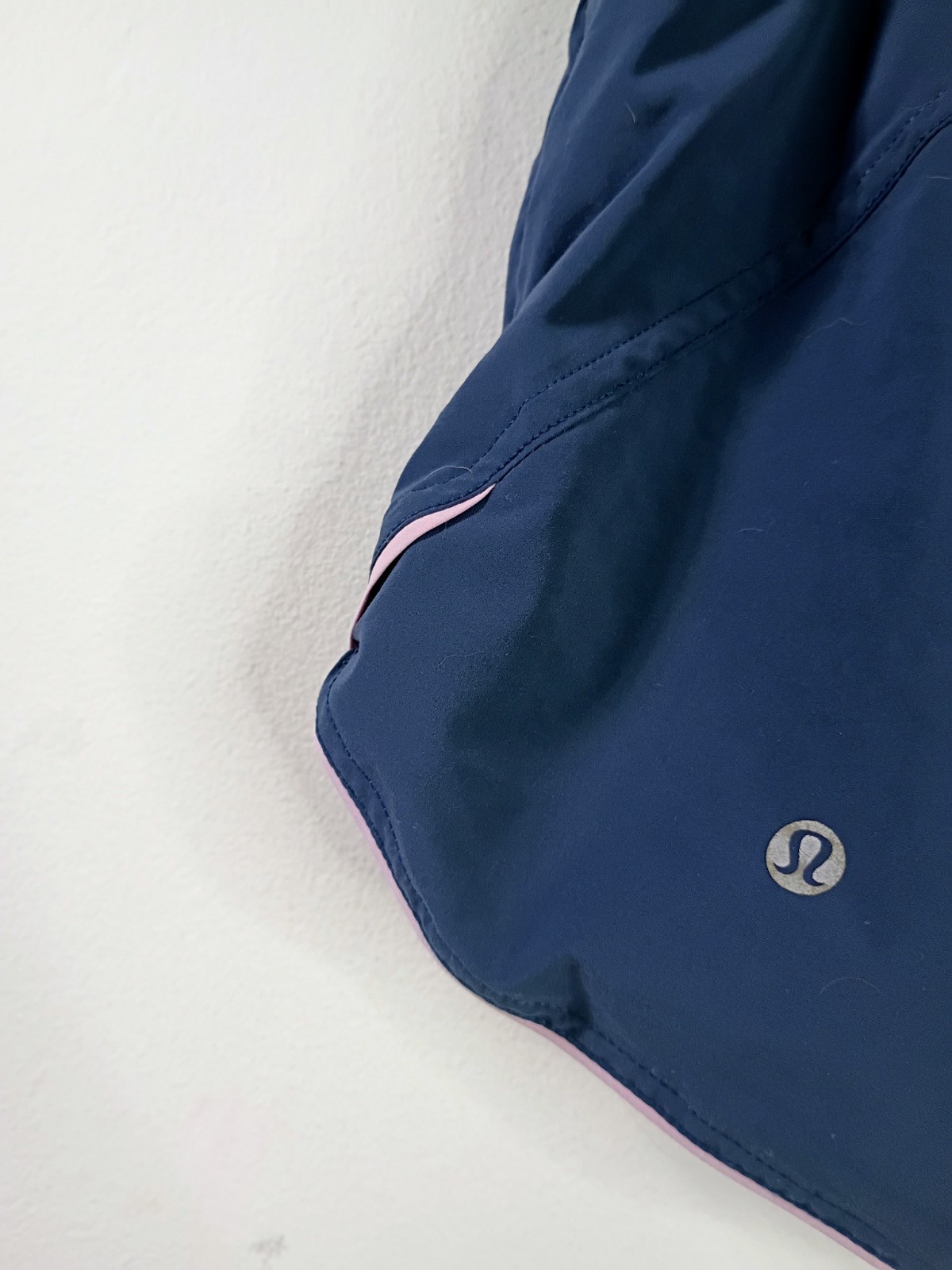 Lululemon Choose A Side Short 3″ True Navy / Antoinette Size 10 Reversible