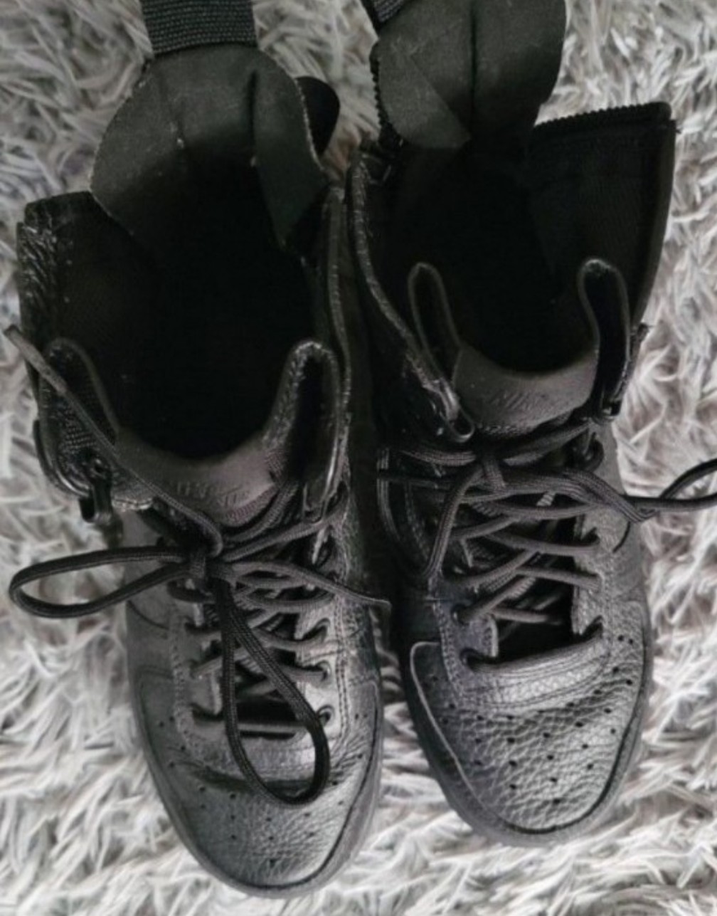 Nike Air Force 1 SF Mid Youth Size 4.5