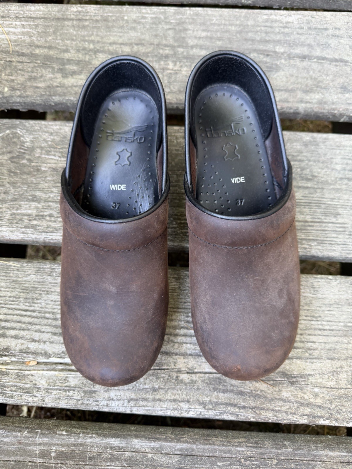Dansko Professional Brown Oiled Leather Clogs Women’s Size EU 37 Wide US 6.5 – 7