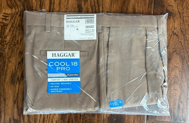 Men’s Haggar Cool Right Performance Flex Classic-Fit Pleated Pants