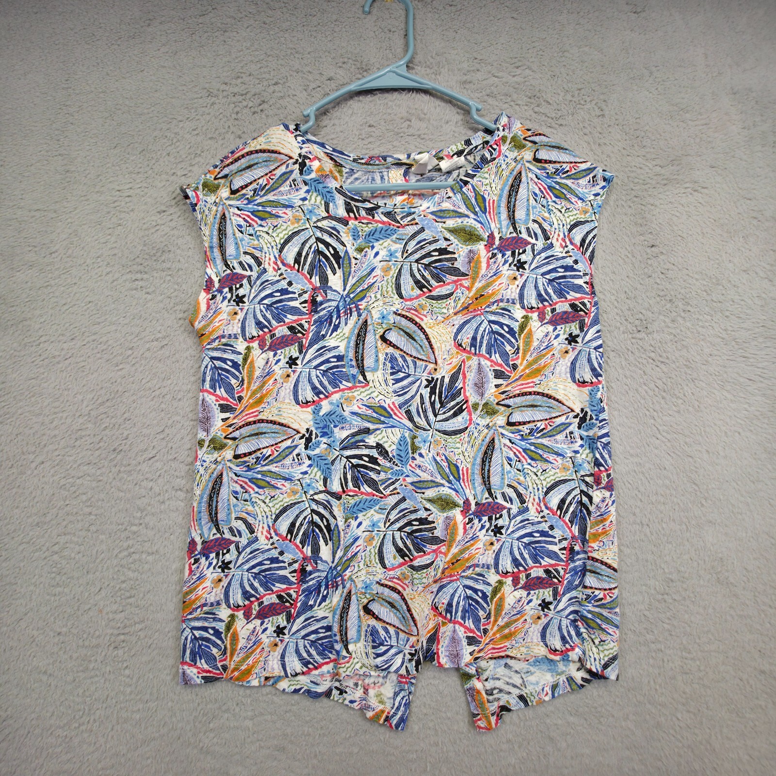 C&C California Top Womens M Blue Button Down Back Linen Floral Tropical Coastal