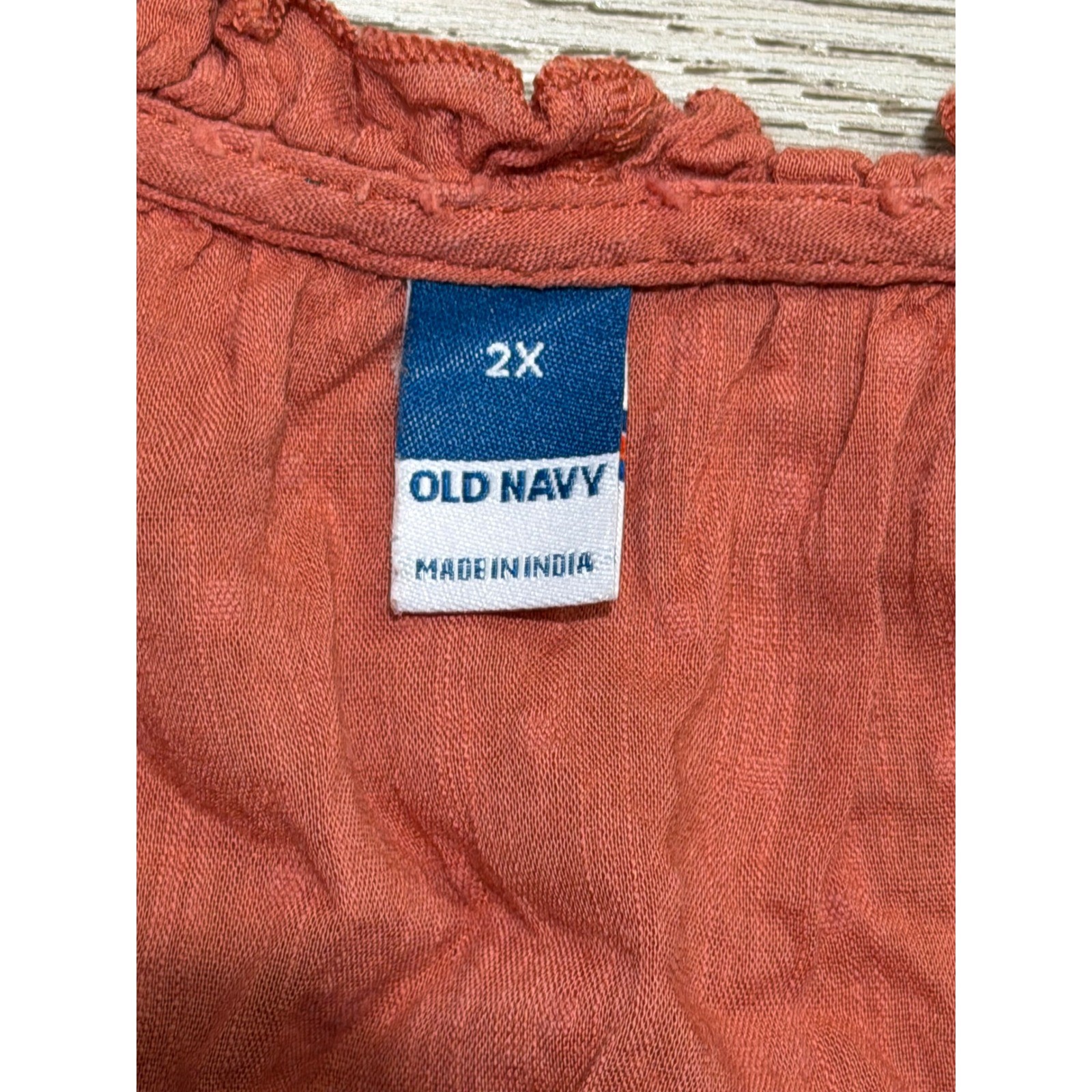 Old Navy Terracotta Rust Clip Dot Ruffle V-Neck Blouse Top 2X Short Sleeve