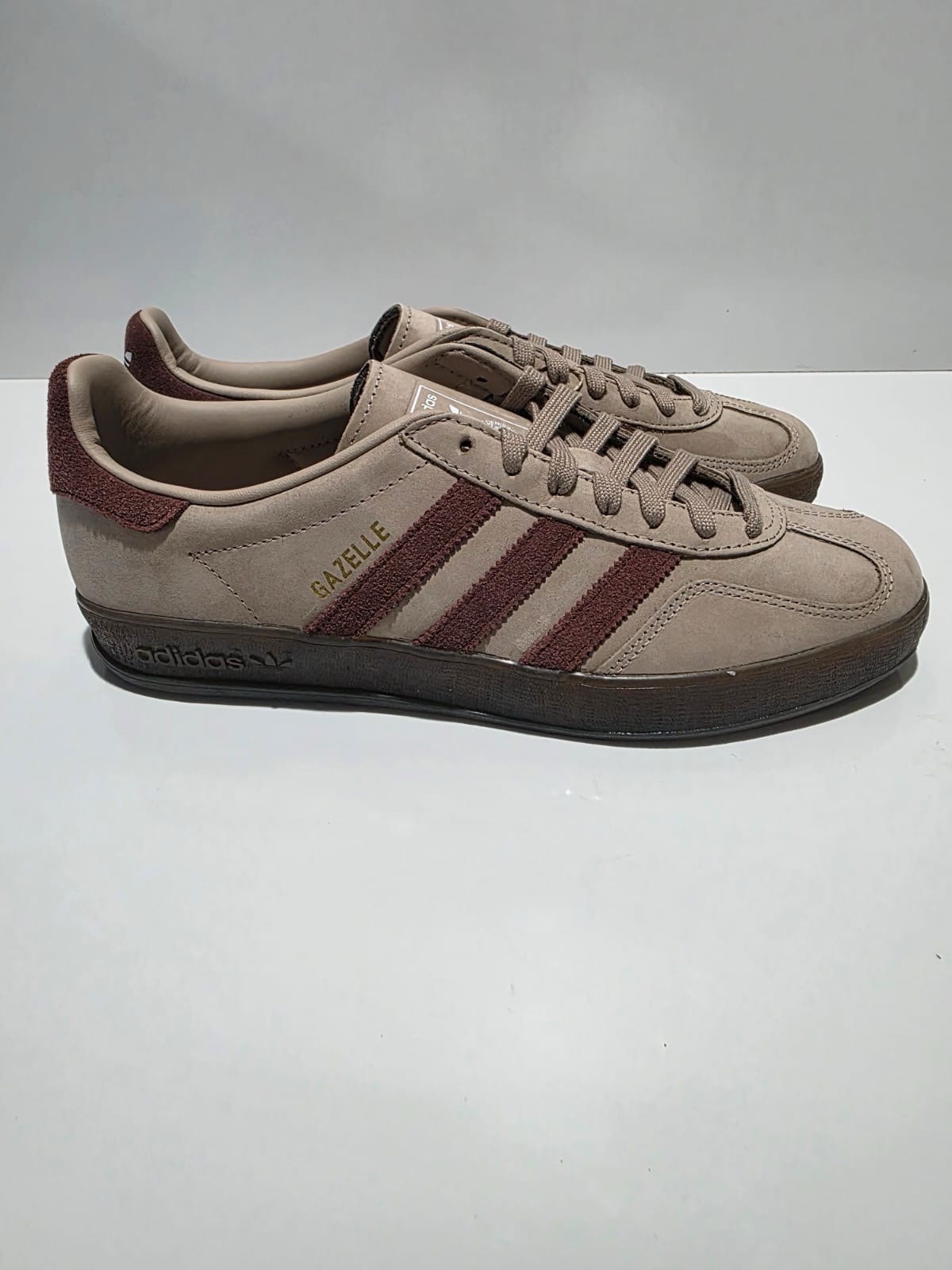 Adidas Gazelle Indoor Men’s Athletic Sneakers Running Trainers New Size 11 Brown
