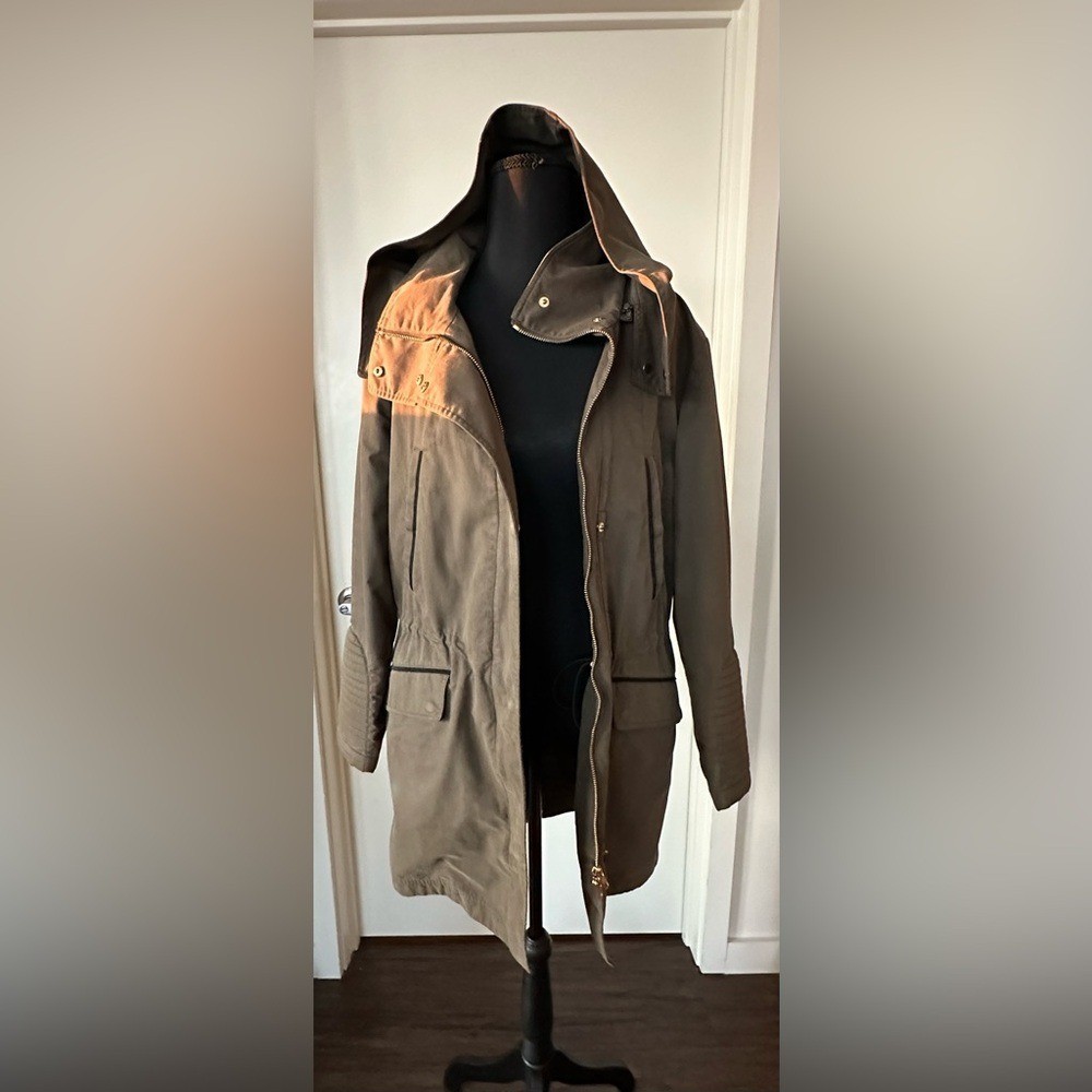 Soia and Kyo Harri Hooded Utility Coat in Olive Green. Size S/P.
