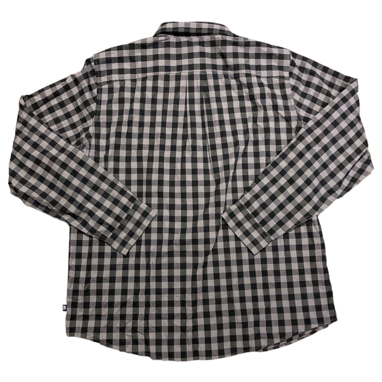 GAP Men’s Long Sleeve Button Up Single Chest Pocket Button Cuffs Woven Shirt