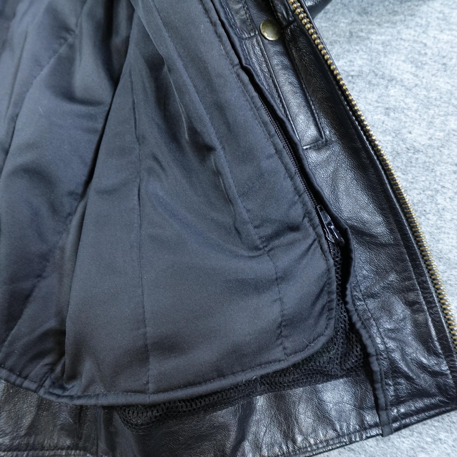 MOB Leather Motorcycle Jacket Men 42 Black Biker Moto Riding Heavy Lined Genuine