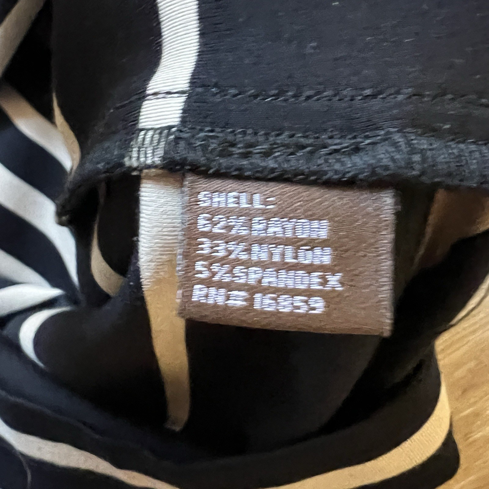 J. McLaughlin L black tan Stretch soft office staple