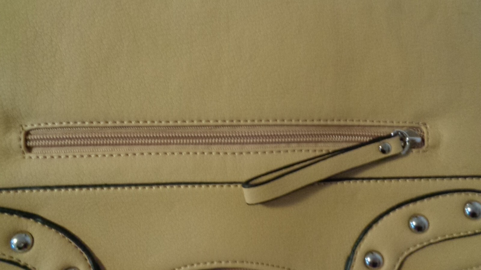TAN MUSTARD YELLOW HANDBAG PURSE UNBRANDED TOTE MULTI POCKET DOUBLE HANDLE ZIPS