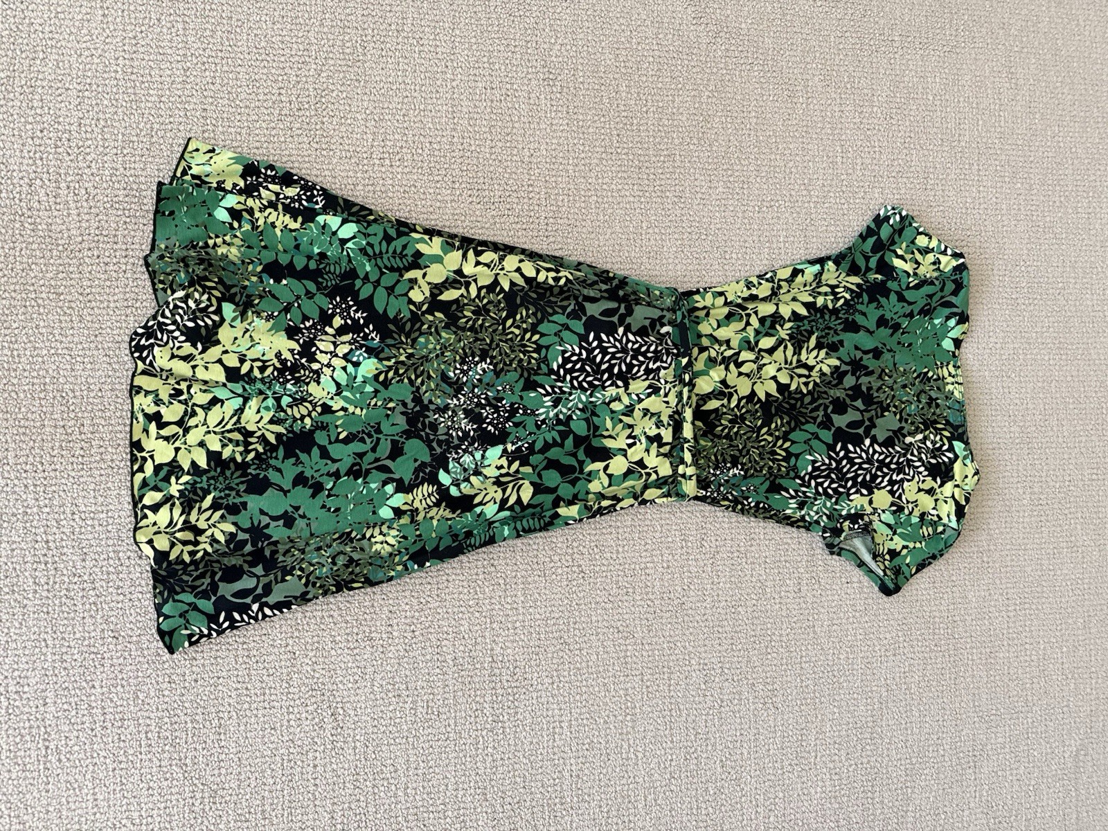 Karen Kane Women’s Green/Black/Beige Floral Ruched Jersey Strapless Blouse M