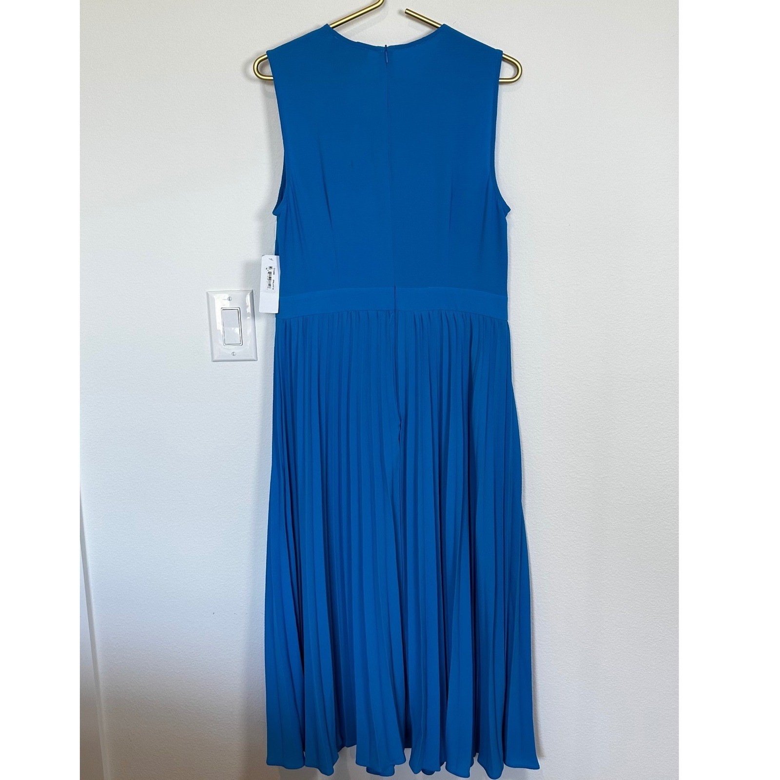 NWT Donna Morgan Dress Sleeveless Crepe Pleated Skirt Midi Brilliant Blue 18
