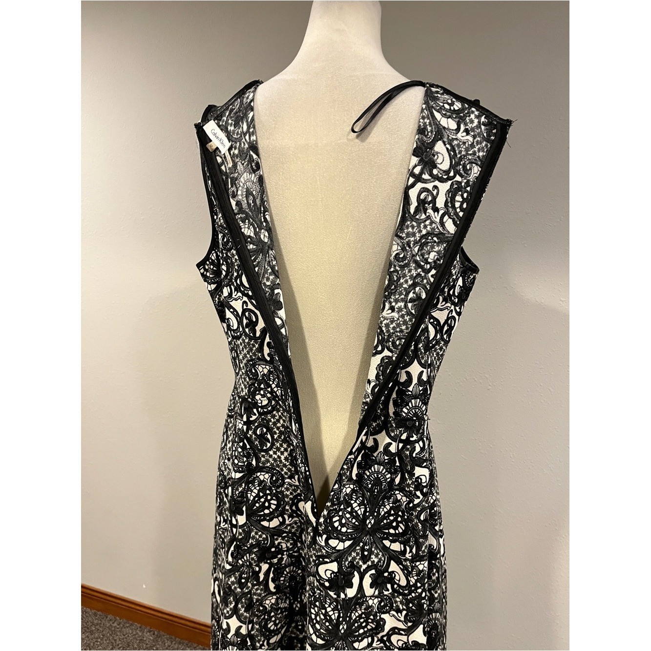 Calvin Klein Black & White Sleeveless Lace-Effect Fit-and-Flare Dress