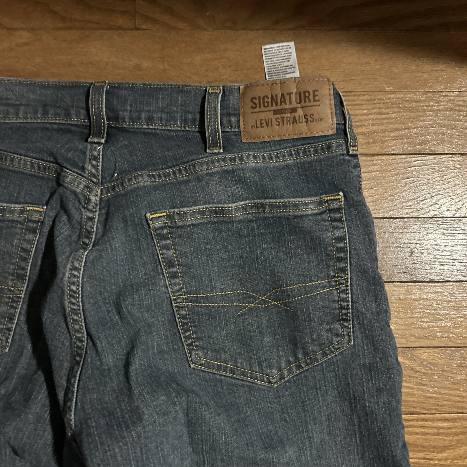 Levi Strauss Signature Gold Bootcut Men’s Jeans 33×32
