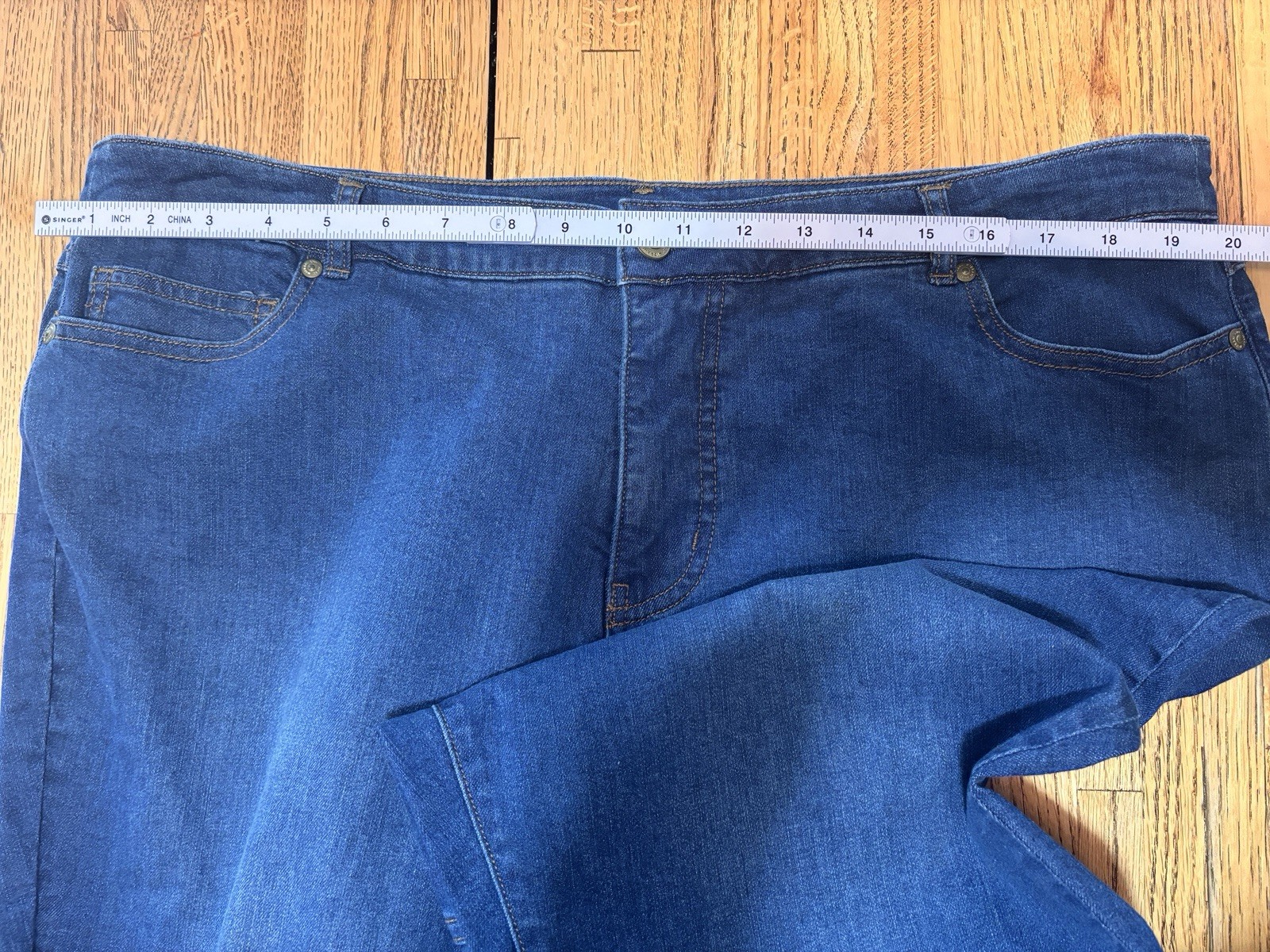 Isaac Mizrahi Jeans Denim Medium Wash 18 Petite 99% Cotton 1% Spandex