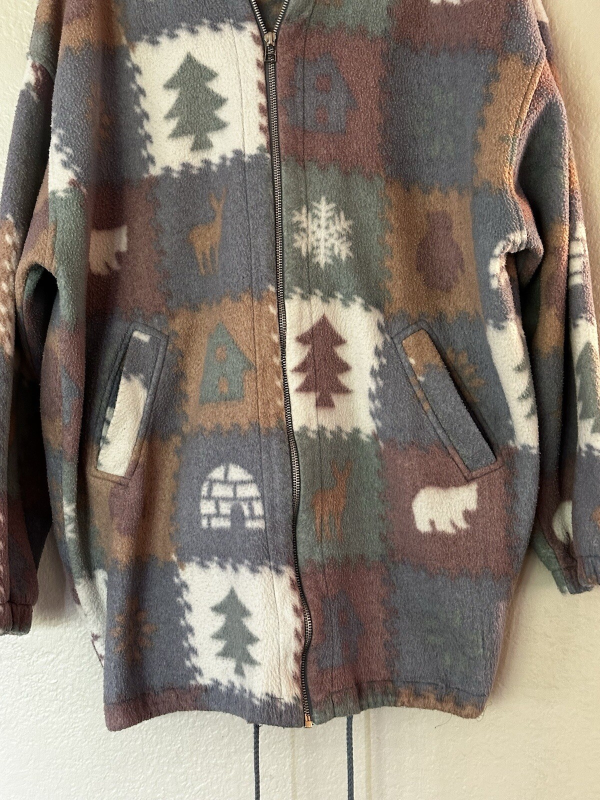Vintage G4000 Patterned Fleece Jacket Size Medium Made In United Arab Emirates
