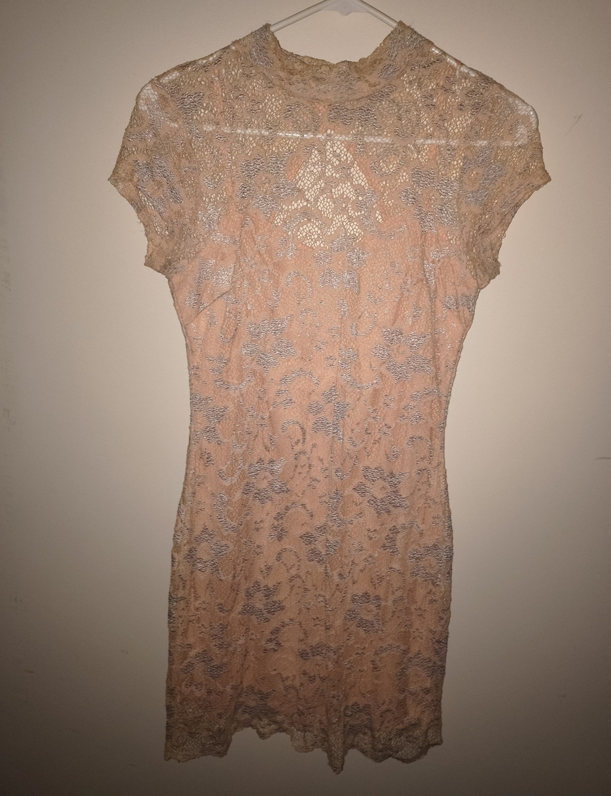Women’s Peach Floral Lace Bodycon Dress Size M Sheer High Neck Cap Sleeve