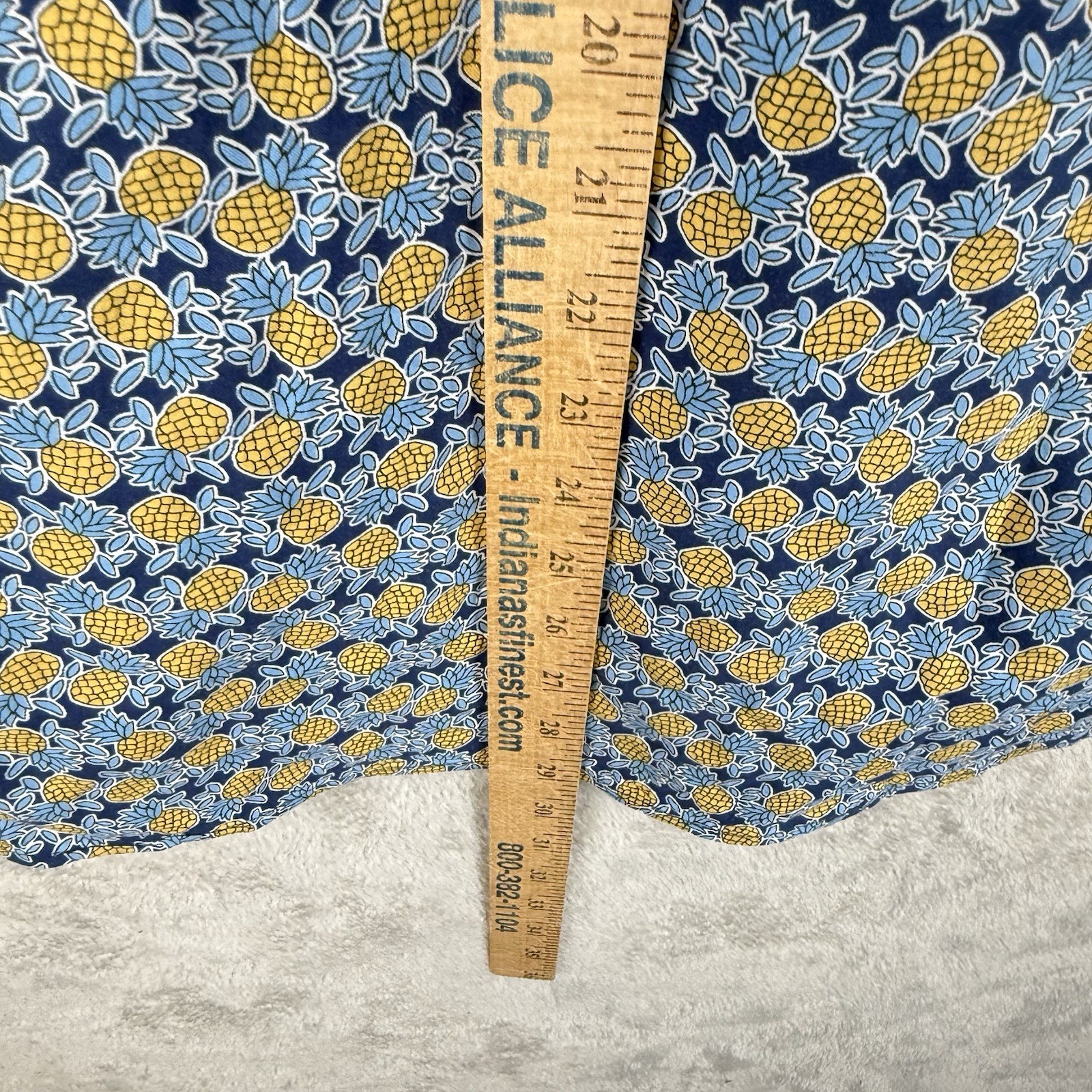 J. McLaughlin Pineapple Print Button Up Blouse Womens L Novelty Print Cotton