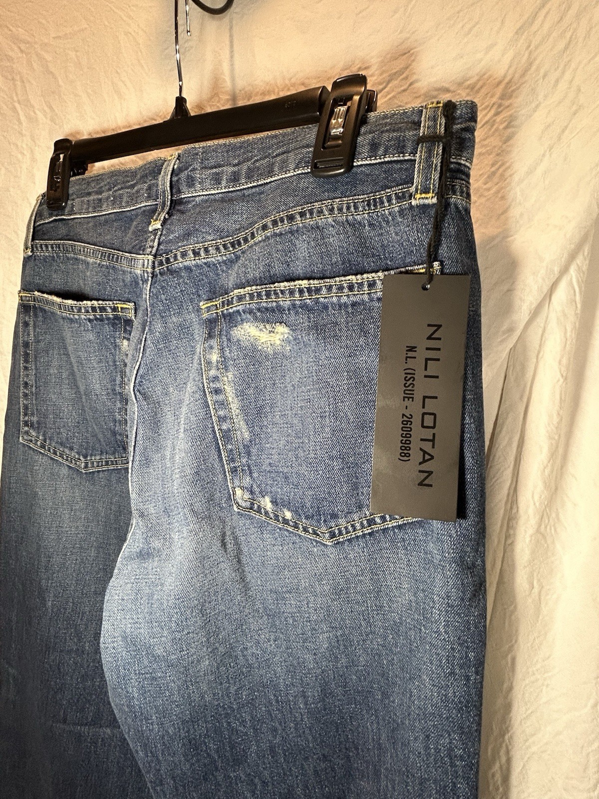 NWT Nili Lotan Straight Leg “Joan” Jeans Classic Wash Size 30