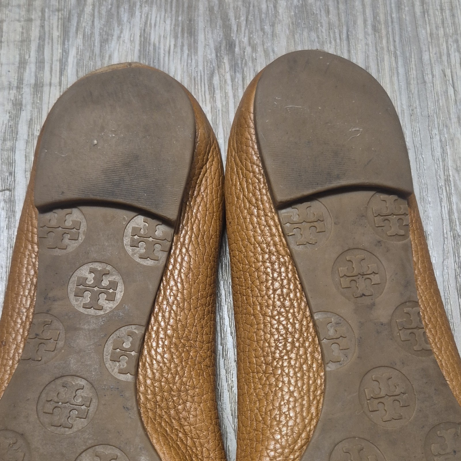 Tory Burch Brown Leather Ballet Flats Womens US 8 Slip-On Round Toe Logo