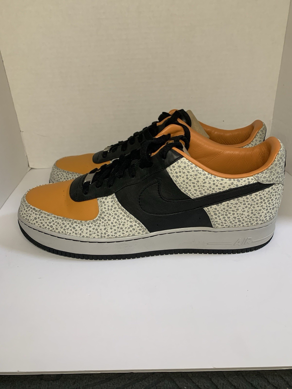 Nike Air Force 1 Low Supreme Safari size 17m