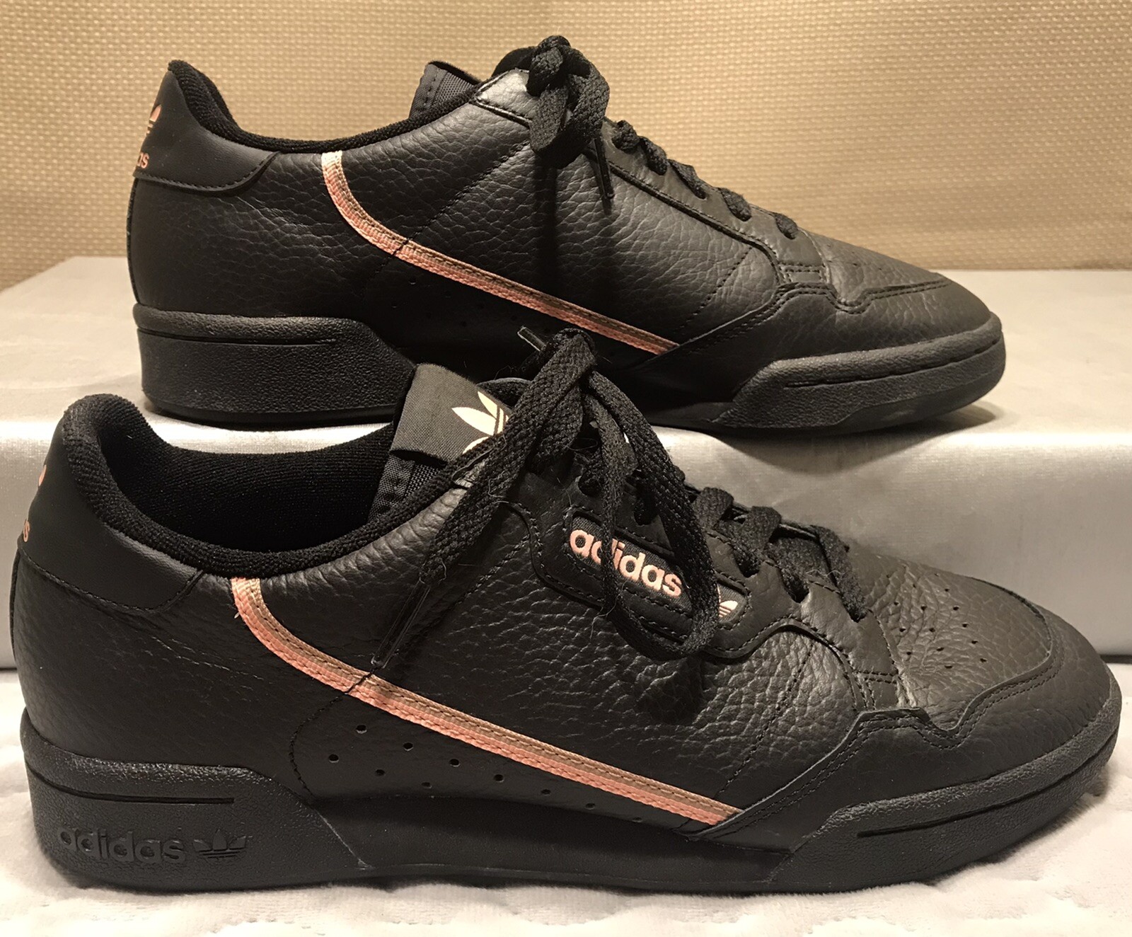Addias Women’s Size 10M Originals Continental 80 Black/Pink Leather Sneakers EUC