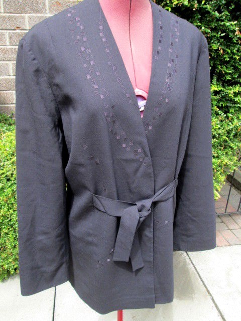 NEW-NITYA-DESIGNER LIGHTWEIGHT V DARK BROWN TIE FRONT EMBROIDERED JACKET-44/ 16.