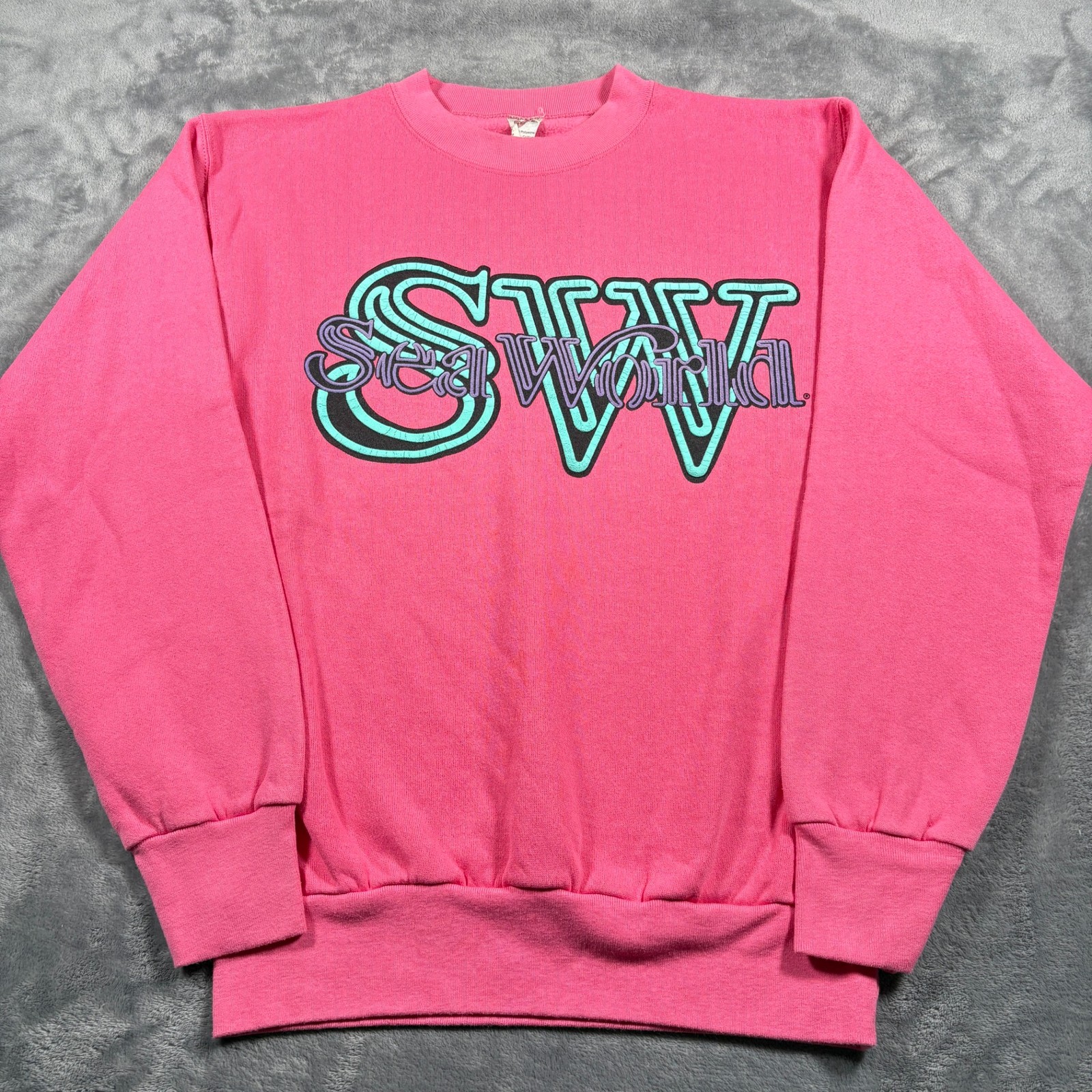 Vintage Sherry’s Best Sweatshirt Mens Medium Pink Cotton Sea World Embroidered