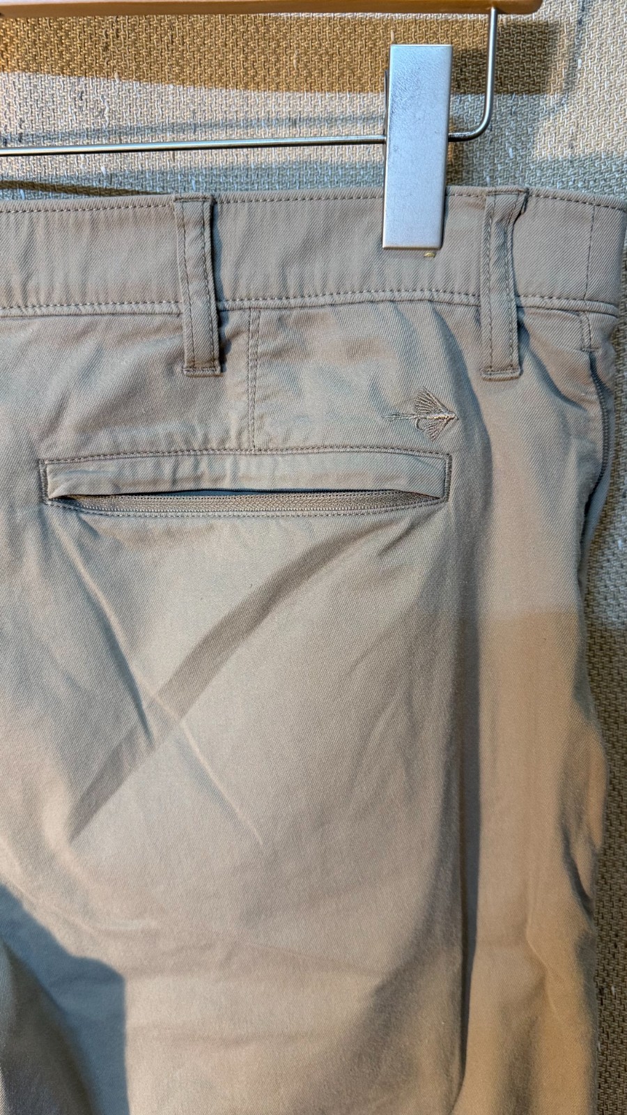 Orvis Mens 36×30 Khaki Chino Pants Tan Fly Fishing Outdoor Casual