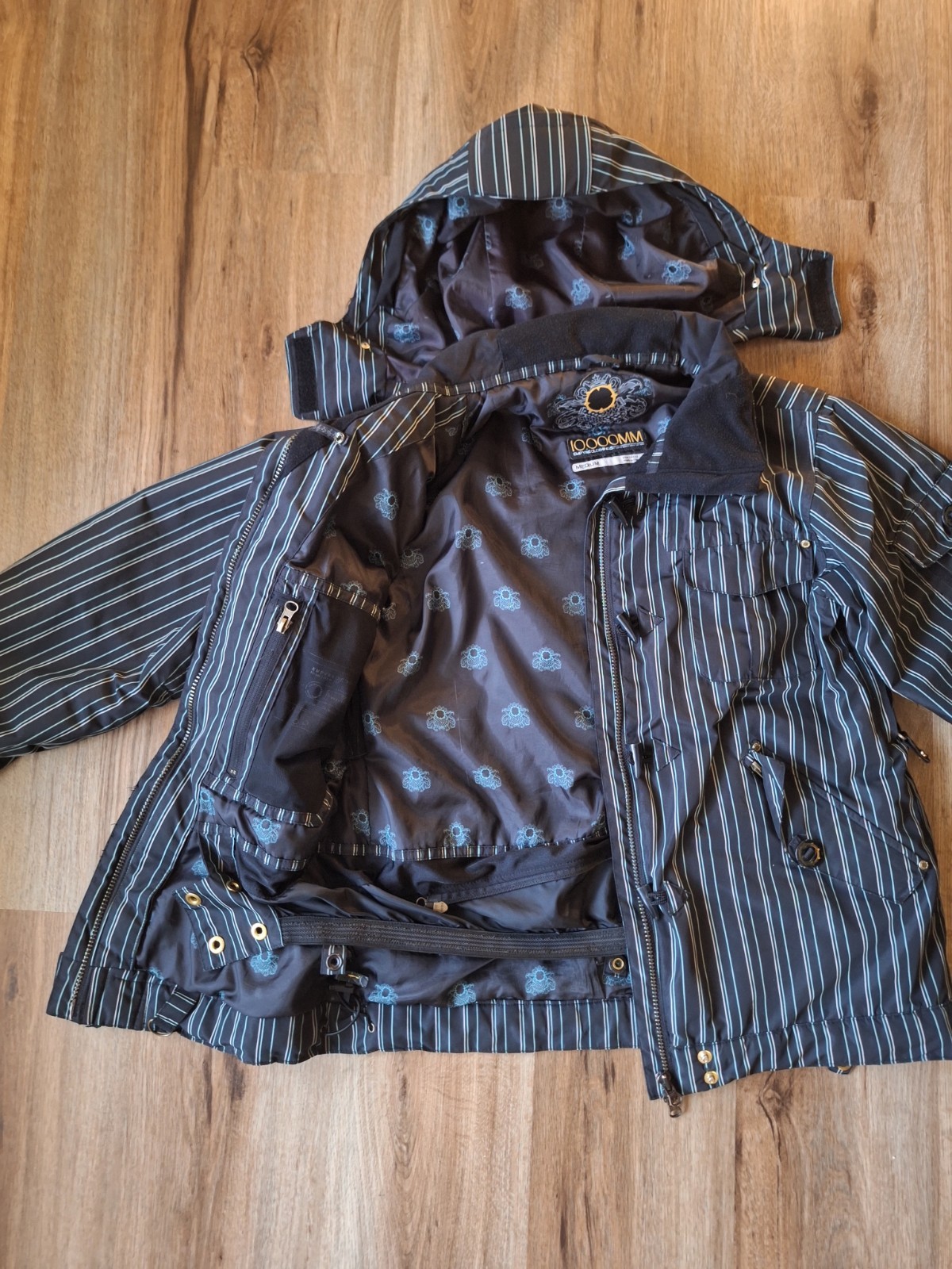 EMPYRE Womens Ski Jacket Coat Black Size Medium 10.000 MM Removable Hood