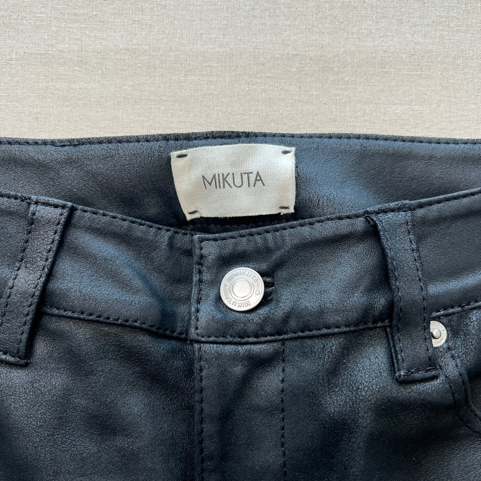 MIKUTA Womens 100% Sheep Stretch Leather Pants Size 26 Black Straight Leg