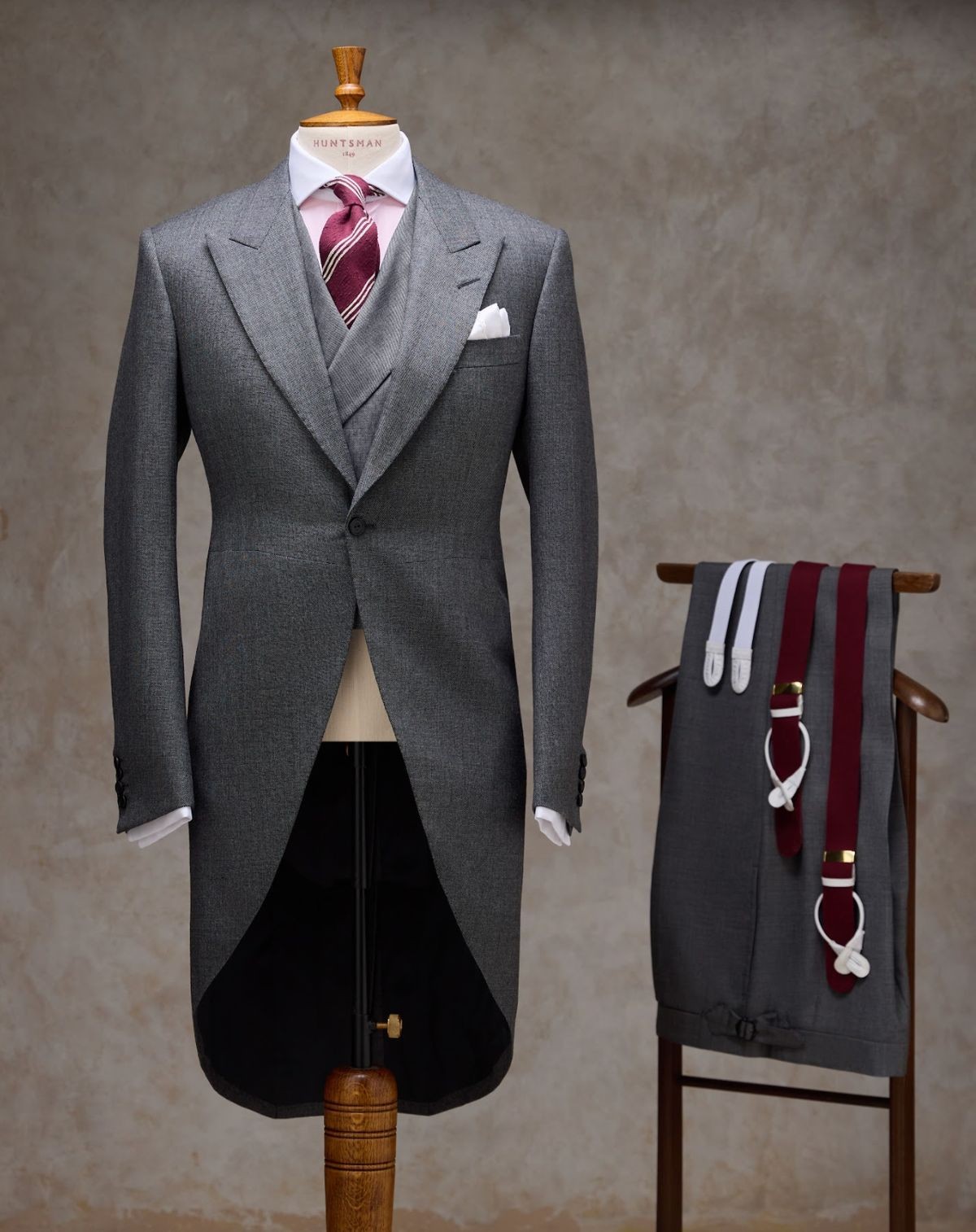 Gray Tailcoat Men’s Suit 3Pcs Dinner Peak Lapel Formal Business Jacket Coat