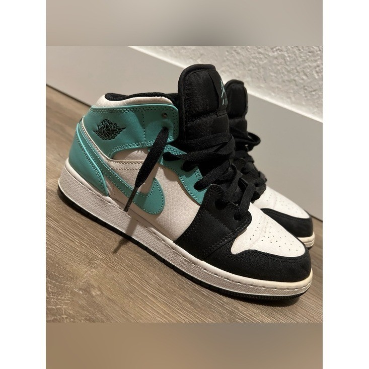 Nike Air Jordan 1 Mid GS Tropical Twist sneakers Youth 5.5