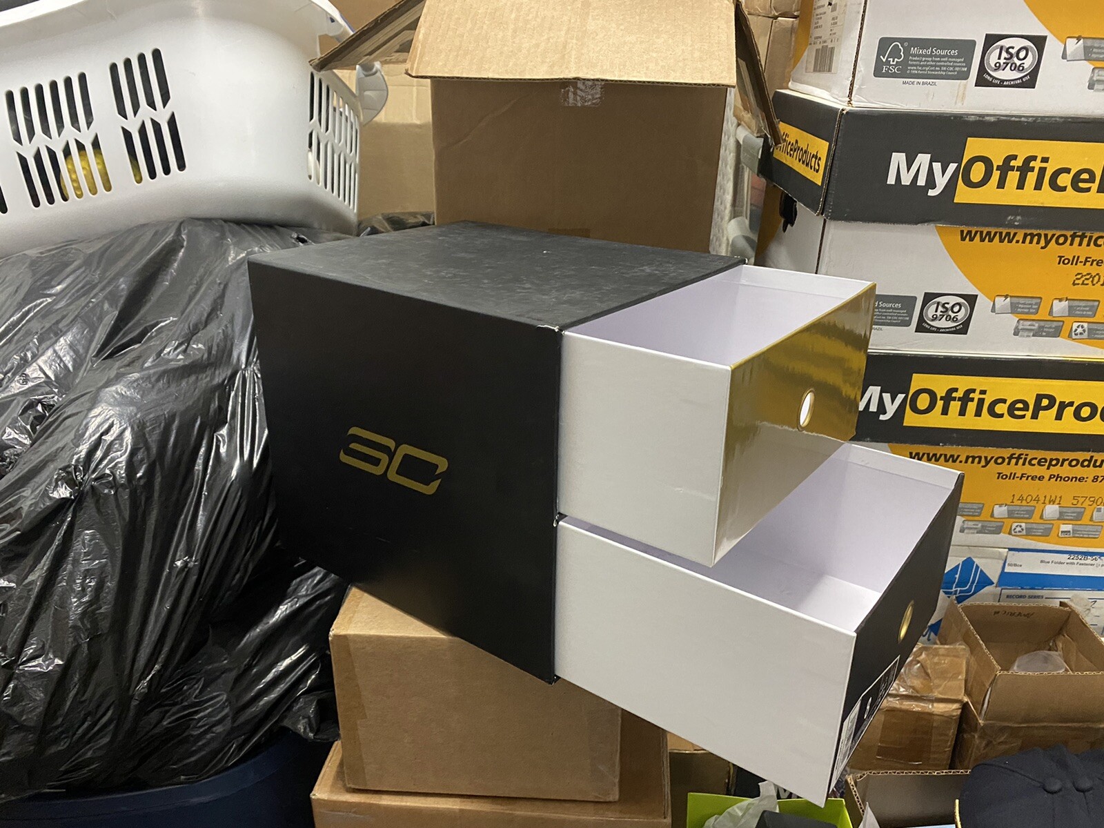 Under Armour Curry B2B Finals MVP Men’s Basketball Shoes Size EMPTY STORAGE BOX