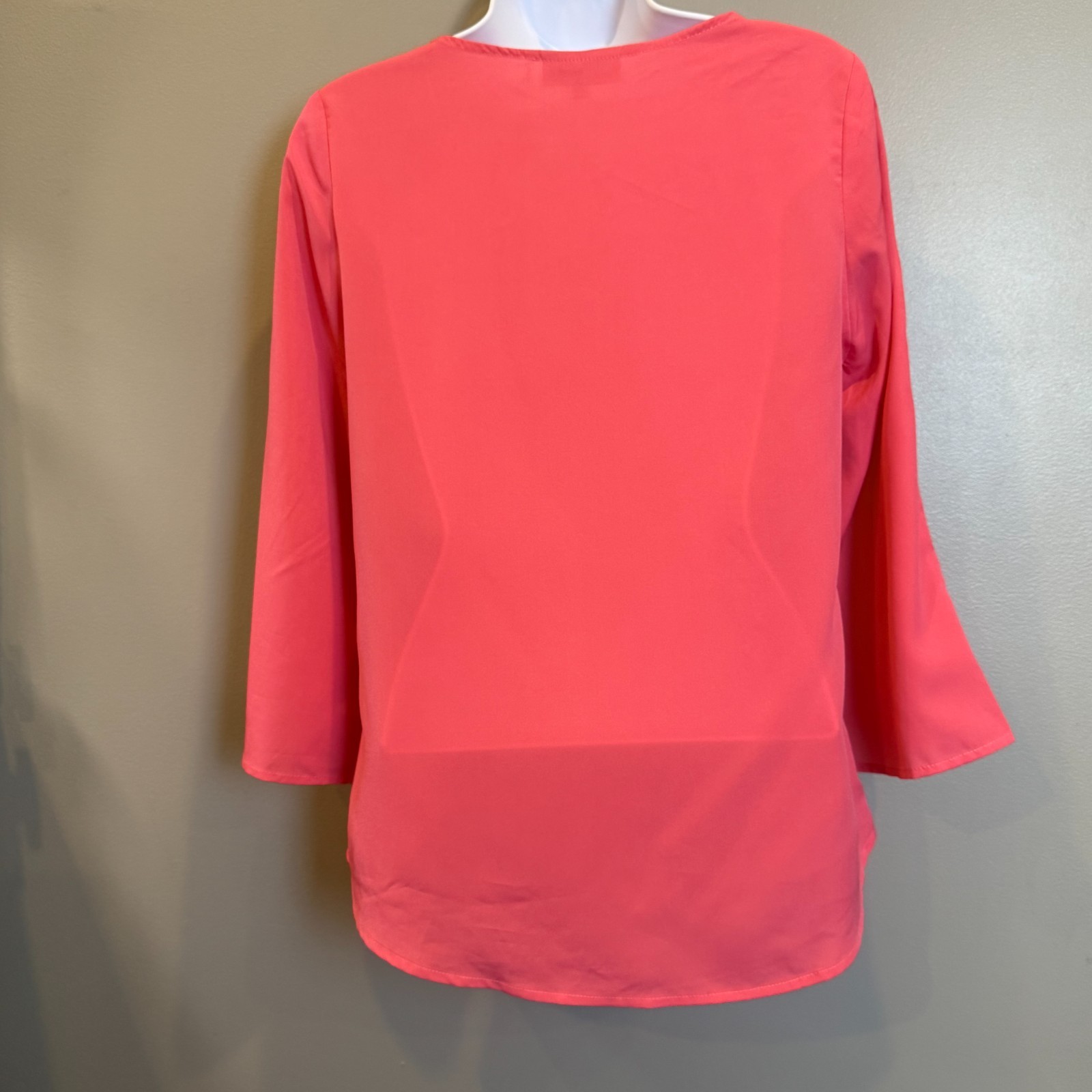 Crosby Women’s Small Coral Pink V-Neck Split Sleeve Blouse 3/4 Sleeve