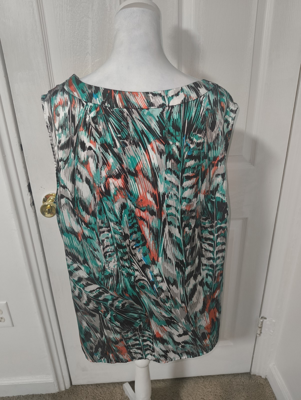Kasper Teal, Coral & Black Abstract Printed Sleeveless Tank