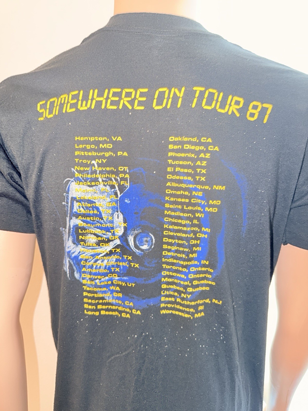 Vintage 1987 Iron Maiden “Somewhere On Tour” 87’ concert T-Shirt XL