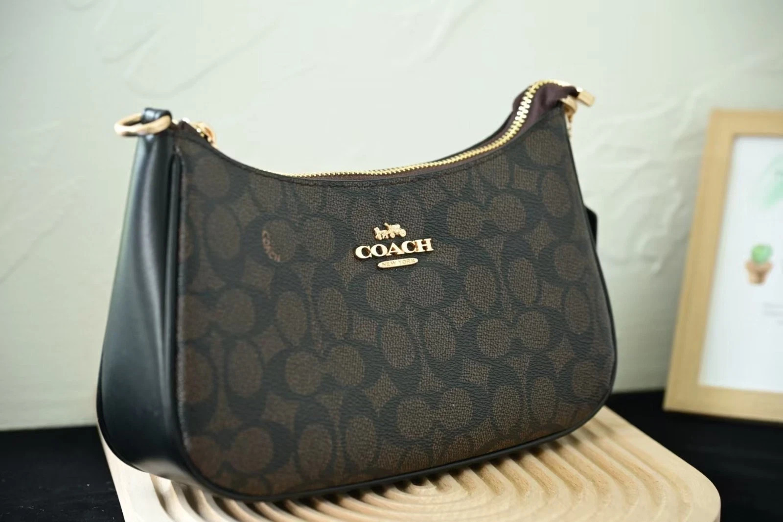 New COACH CA548 Women’s Teri Shoulder Bag In Signature Canvas Gold/Brown Black