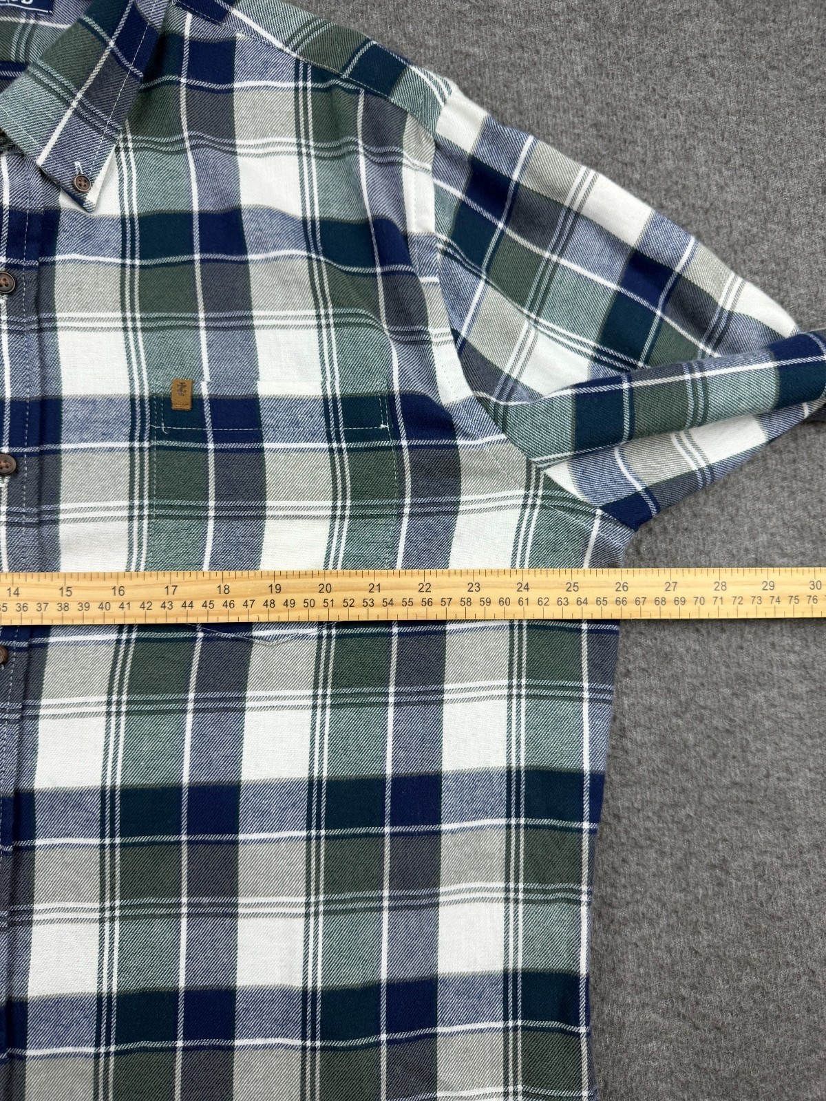 IZOD Men’s XL Plaid Flannel Long Sleeve Button Down Shirt Blue Green White