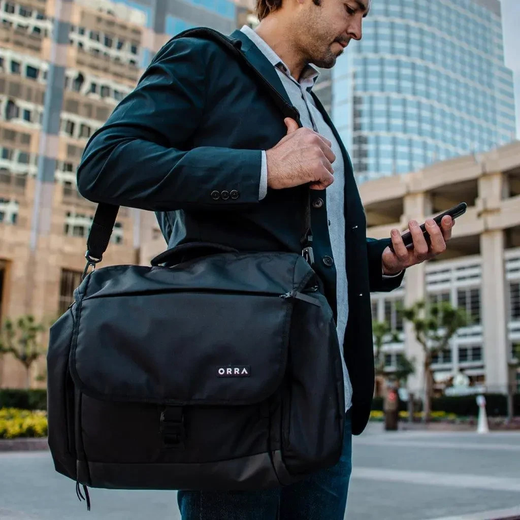 ORRA Messenger Bag – Black