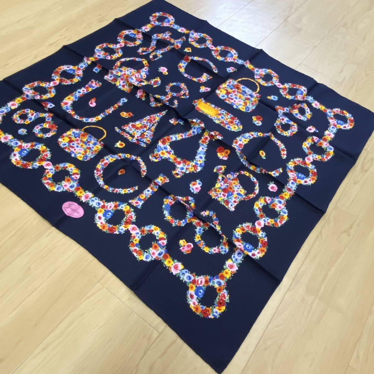 GUCCI Scarf Small Floral Pattern Logo Navy no.17 Japan